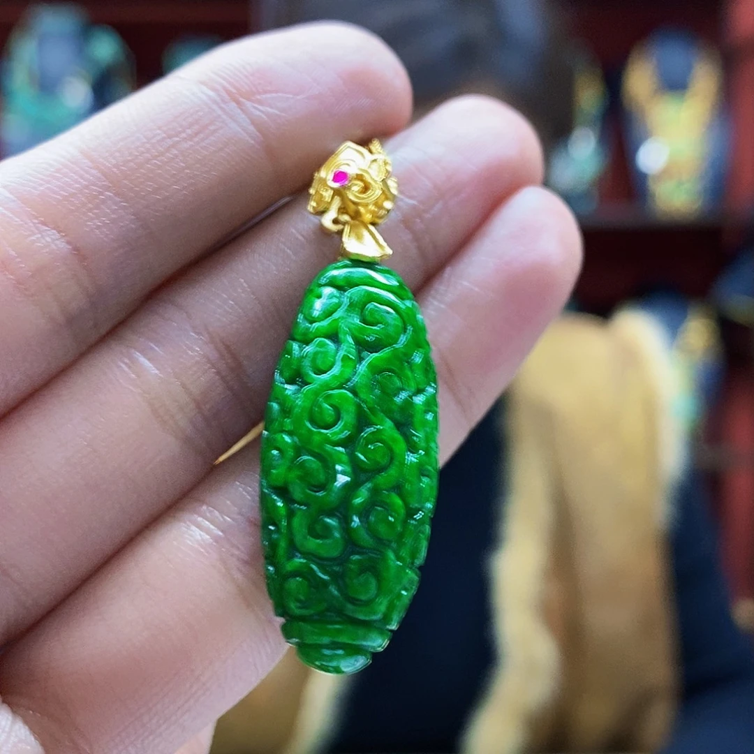 翡翠未镶嵌颈饰吊坠