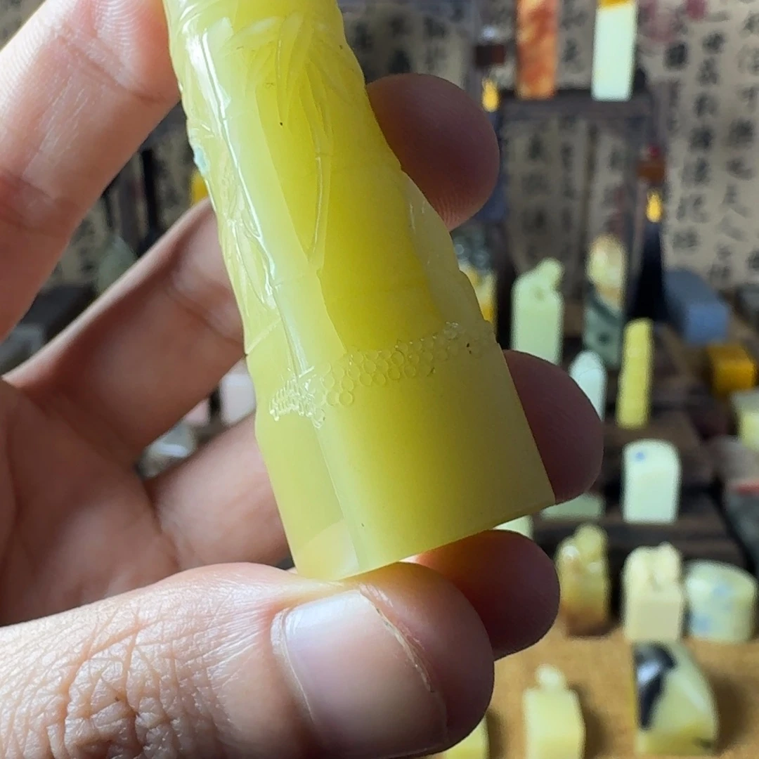 昌化石印石青田灯光冻