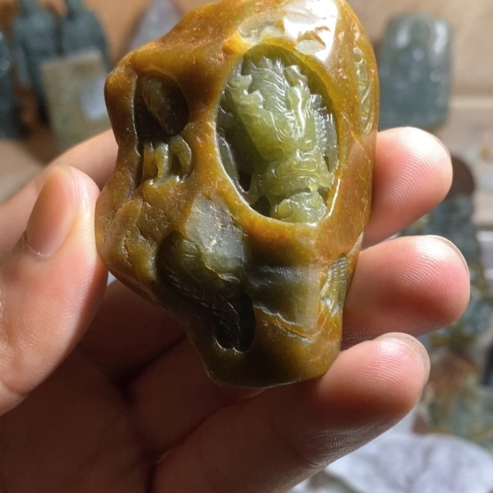 未镶嵌定制翡翠龙