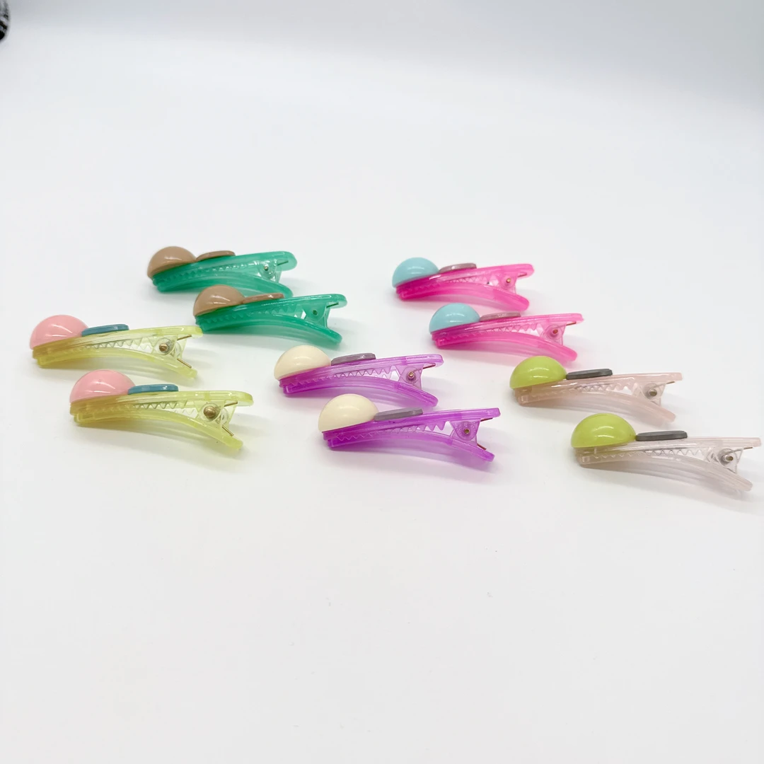 Mi33  彩球字母标鸭嘴夹 Y14060F1-4