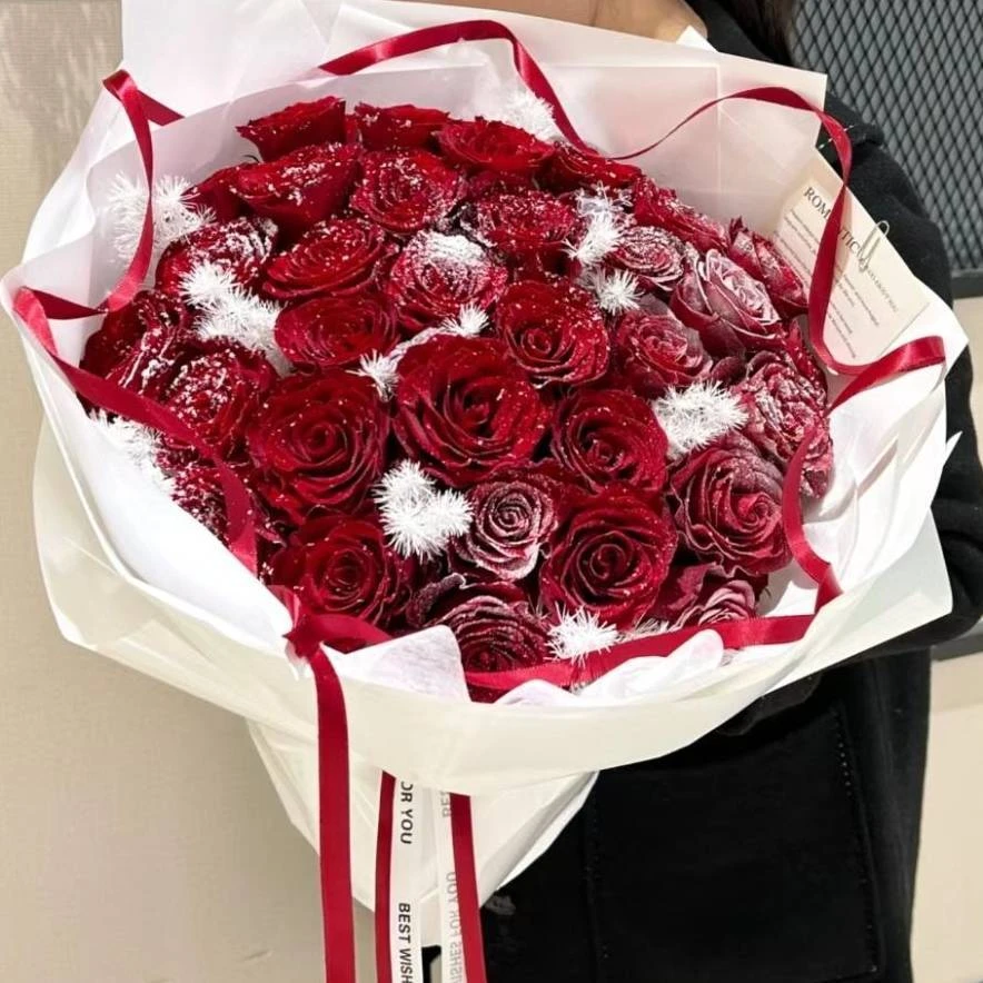 【红尘有约】33朵红玫瑰落雪玫瑰花束送女友老婆闺蜜生日鲜花花店送花上门圣诞节礼物平安夜礼物