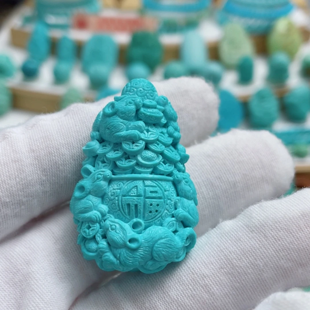 绿松石未镶嵌珠宝奇石