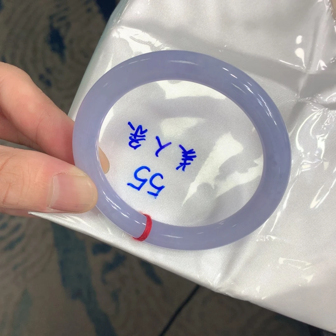 阿***狸翡翠手镯（圆镯）未镶嵌翡翠
