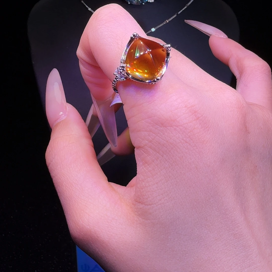 银S925镶嵌水晶戒指