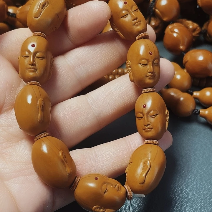 静思罗汉，精工精雕工艺