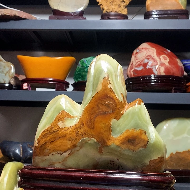 石材宽21厘米高26厘米