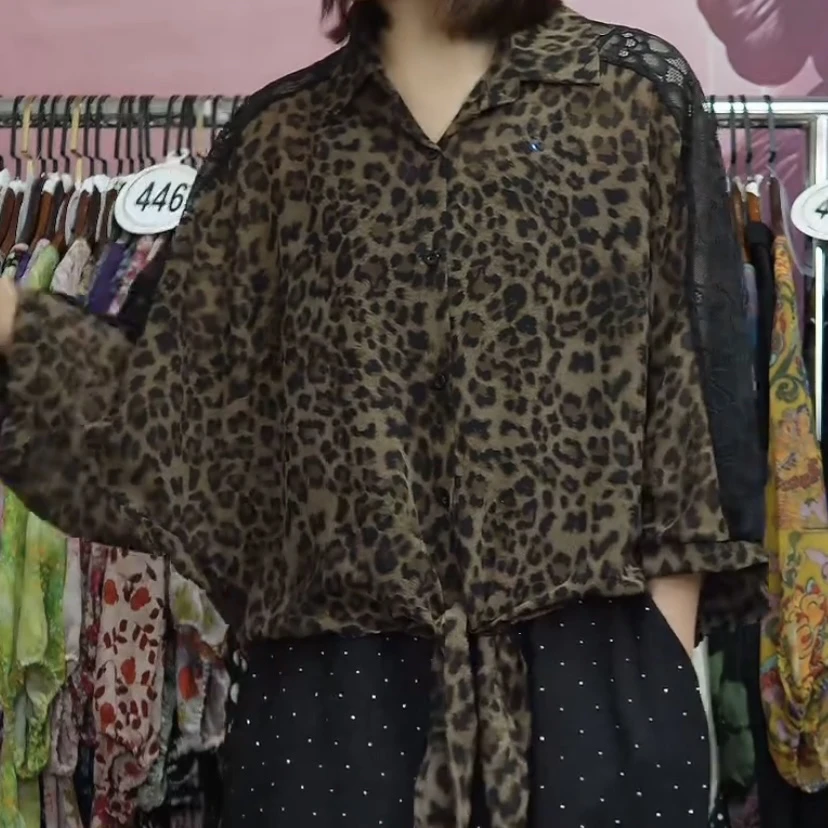 夏季薄款蕾丝拼接常规款大码衬衫宽松型小香风