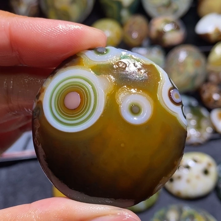 未镶嵌玛瑙/玉髓珠宝奇石