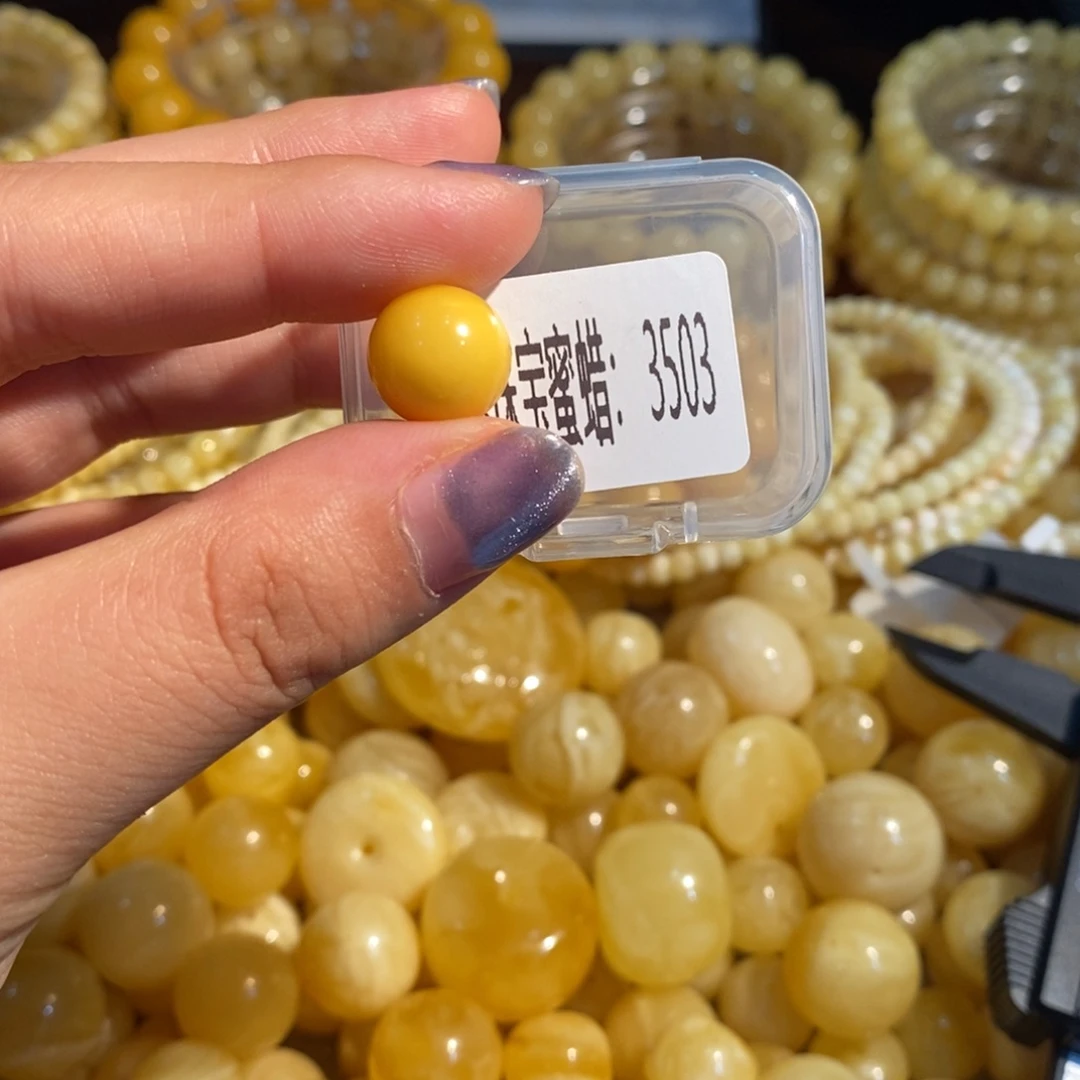 琥珀未镶嵌珠宝奇石3503