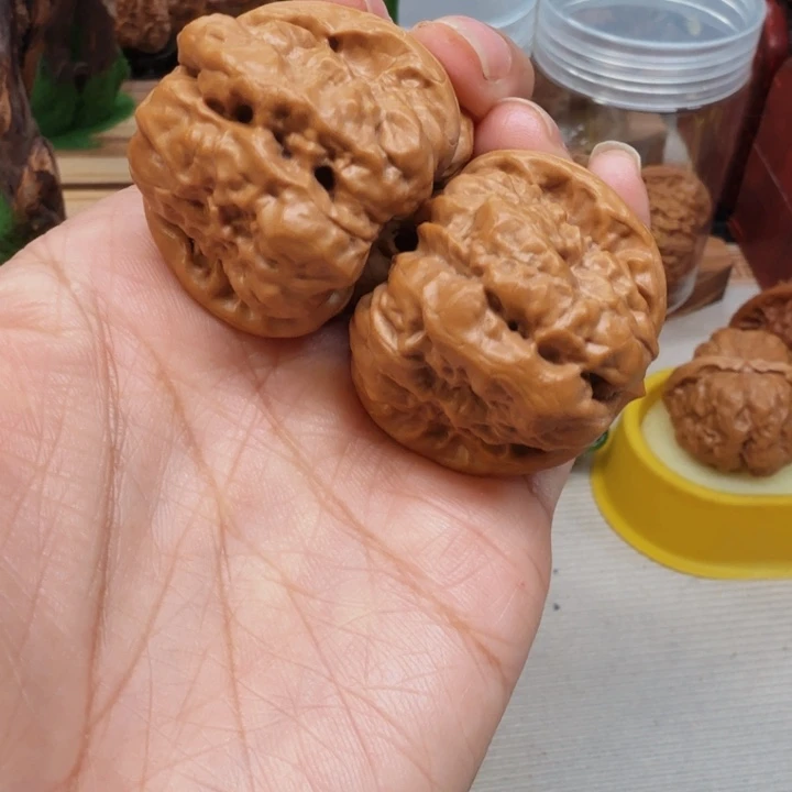 铁***发文玩核桃吊坠骑士