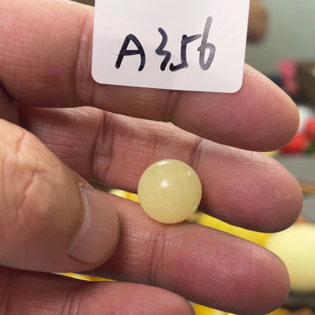 手链琥珀未镶嵌多样性发，发其中一件