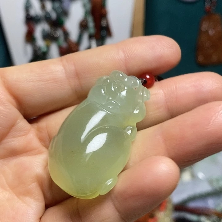 吊坠(赠链)未镶嵌翡翠
