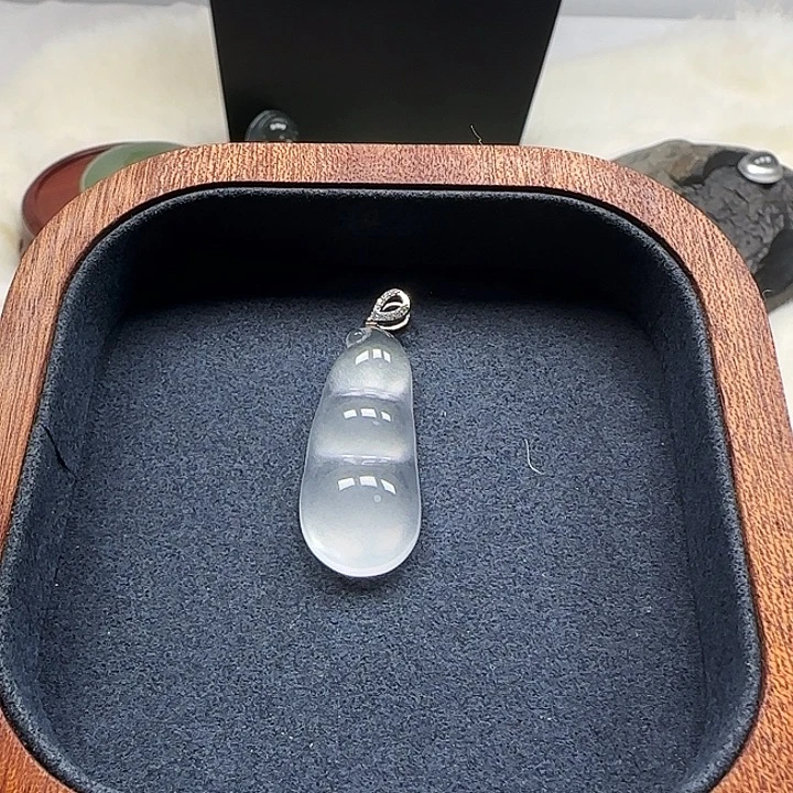 水晶银S925镶嵌颈饰