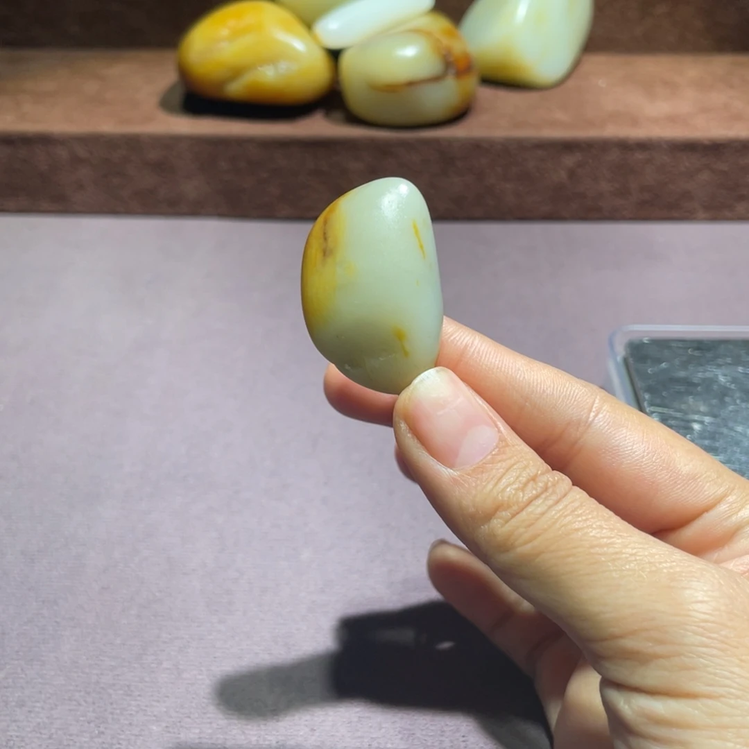 和田玉未镶嵌把件17