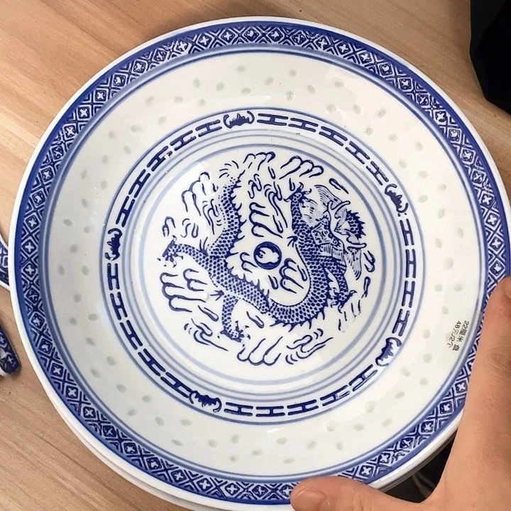 罐直径22厘米，高度3.5厘米……发2个