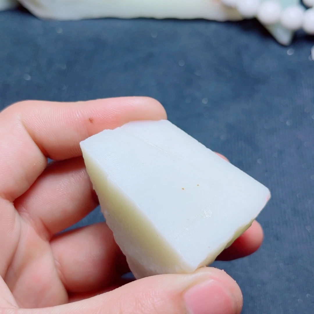 未镶嵌和田玉珠宝奇石