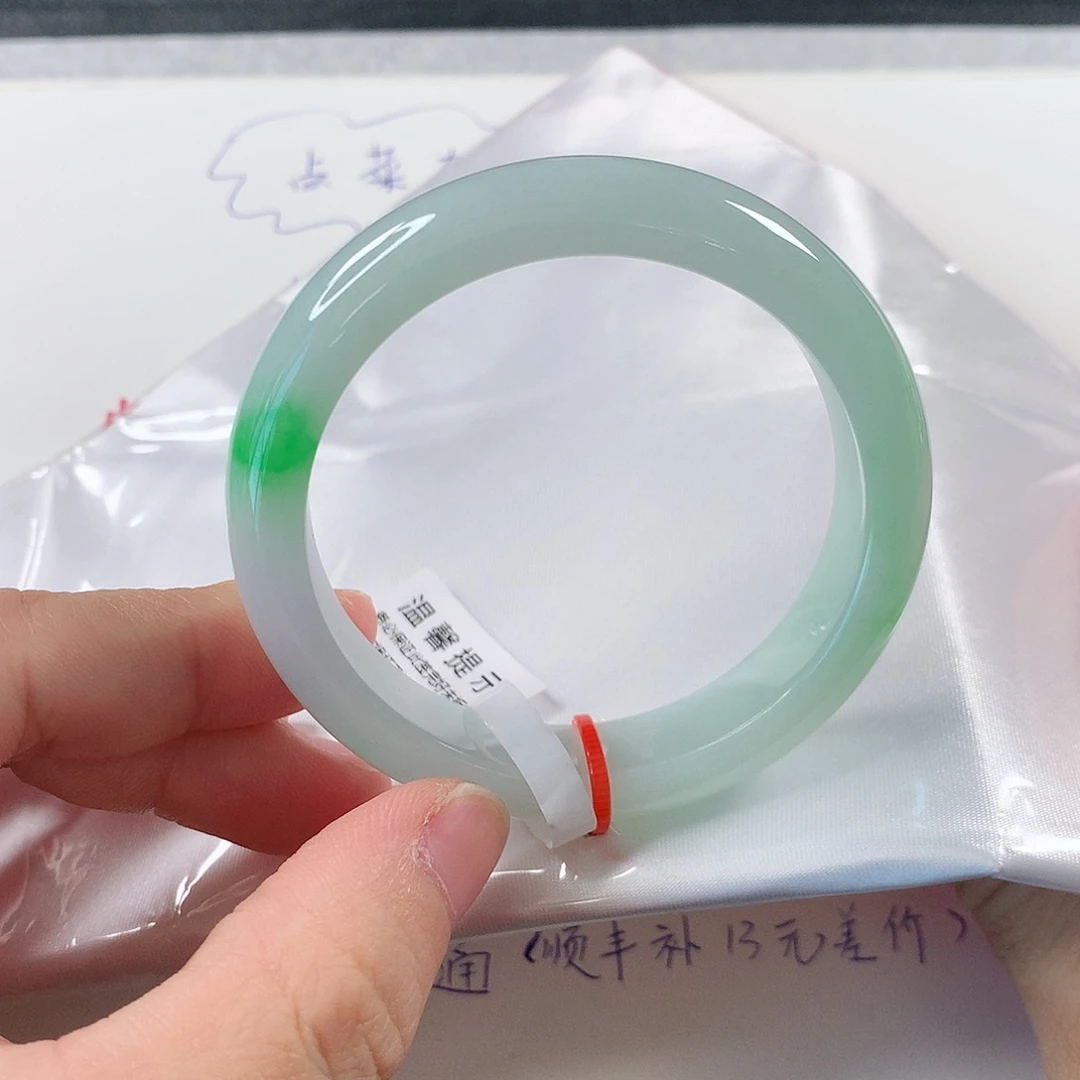 翡翠手镯未镶嵌①②②