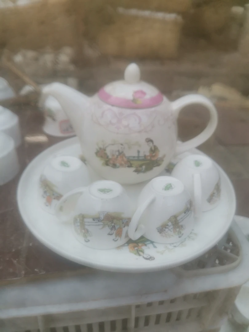 库存微瑕三娘教子茶壶一套容量700毫升左右