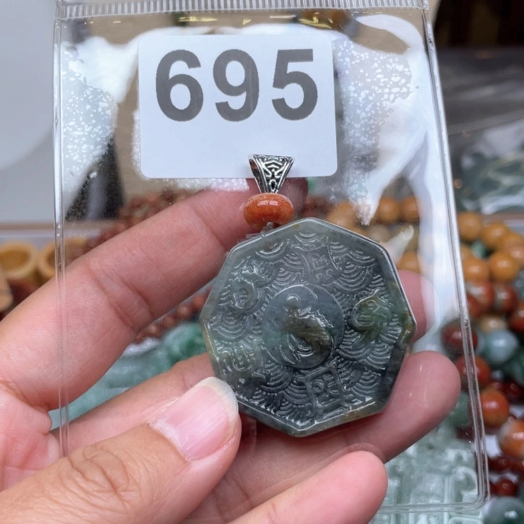 【闪购商品】翡翠颈饰未镶嵌梅****8翡翠