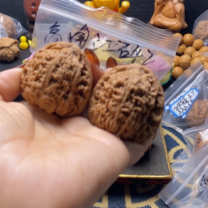 吊坠文玩核桃南江石