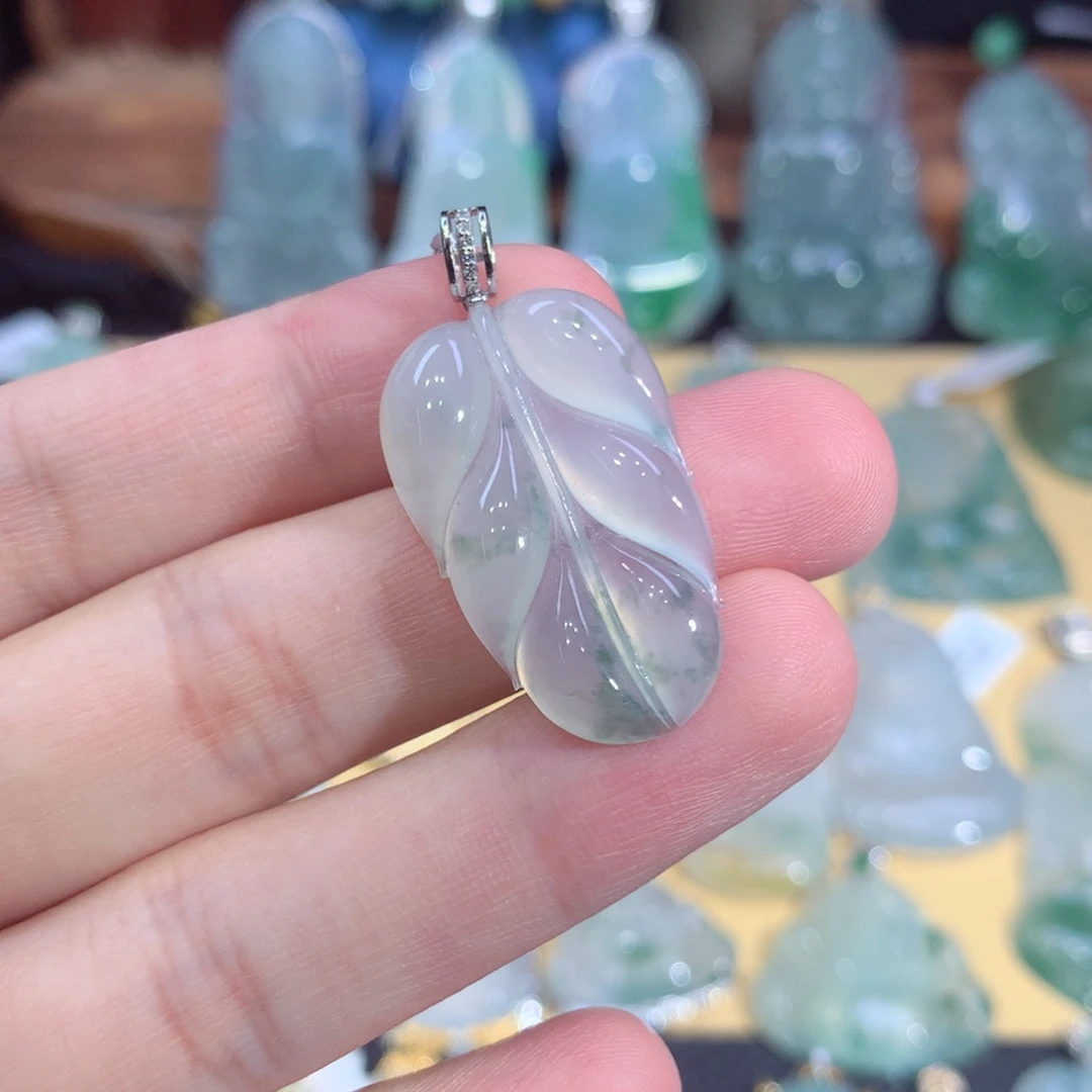 翡翠18K金镶嵌吊坠(不含链)叶子