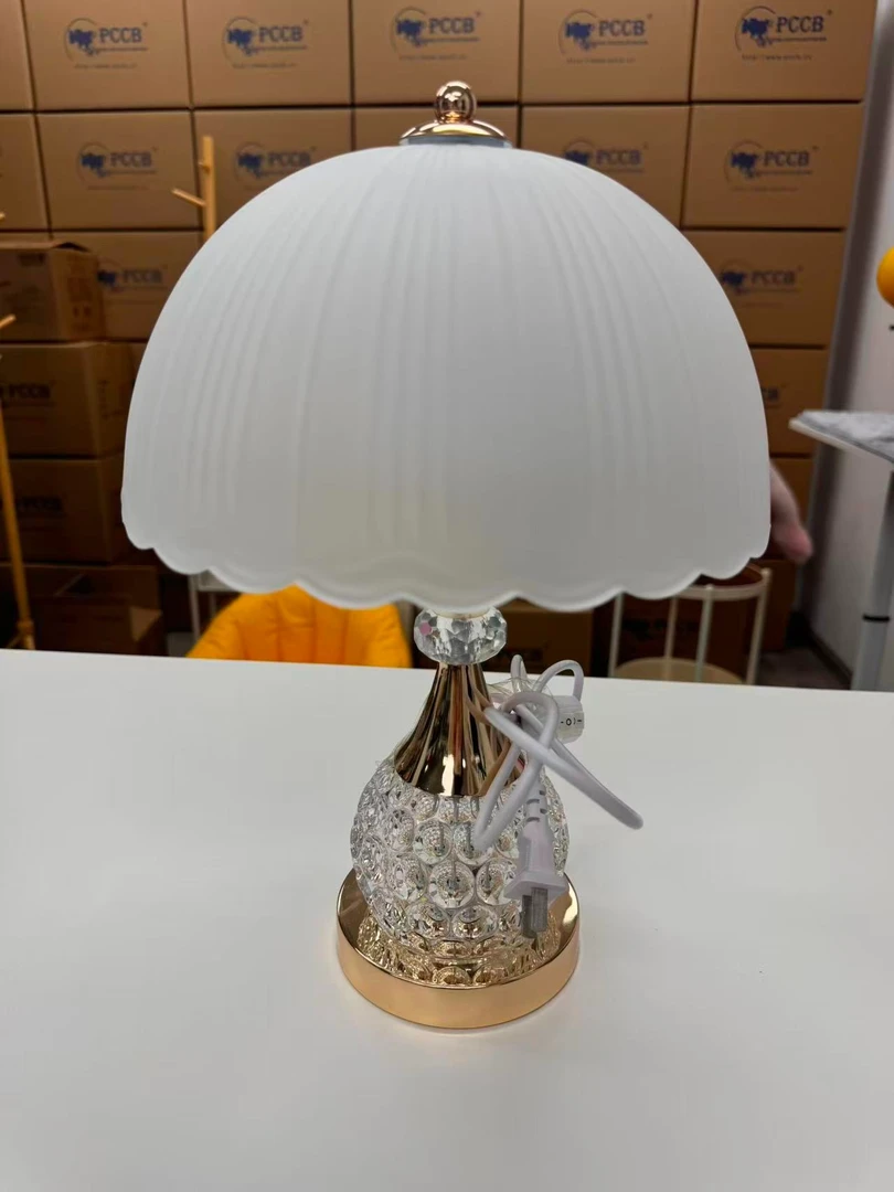 水晶台灯卧室床头灯轻奢高端主卧2025新款高级感简约床头柜台灯