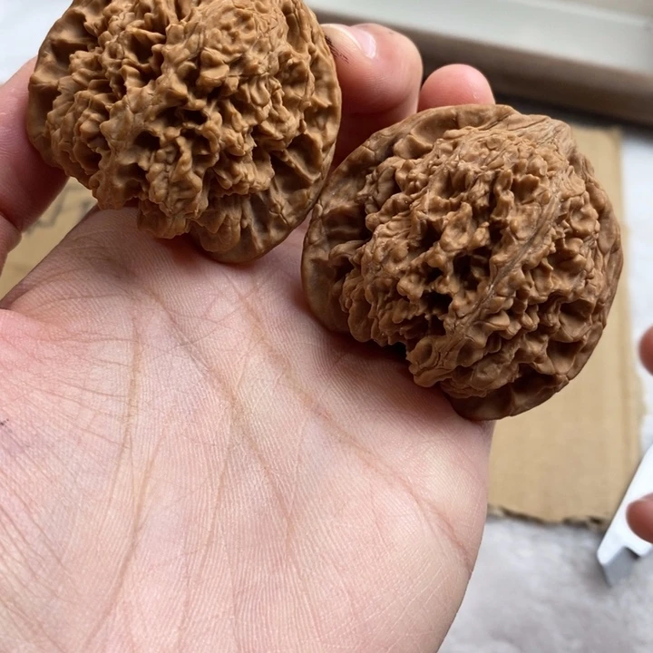 文玩核桃吊坠夔**南满天星