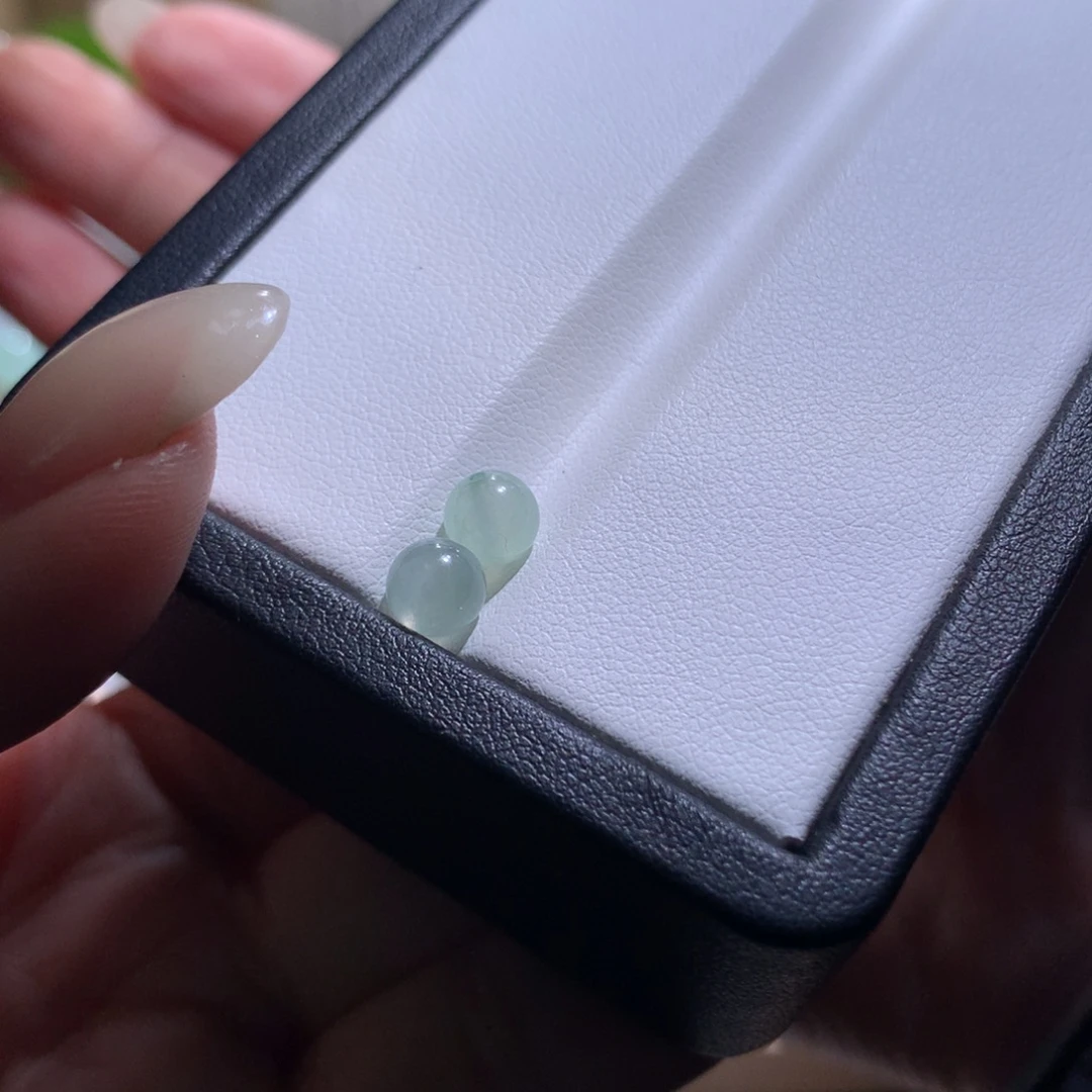 出***七翡翠散珠特价绿珠两个卡6