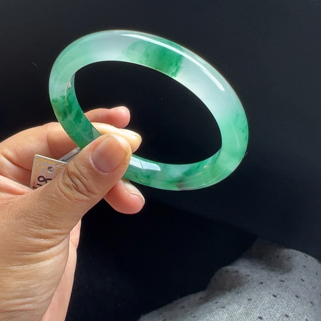 石英质玉未镶嵌手镯非洲翠5960