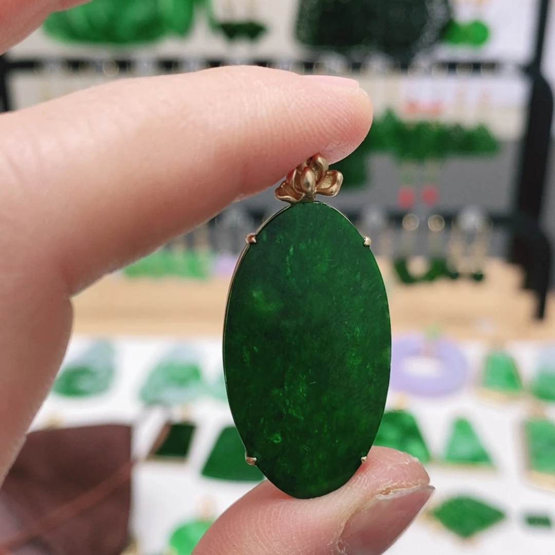 翡翠18K金镶嵌耳饰挂件