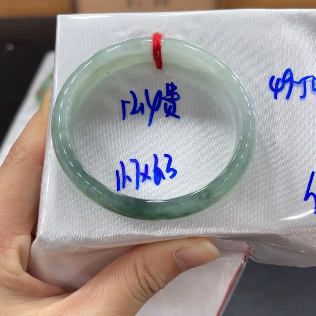 未镶嵌手镯翡翠翡翠