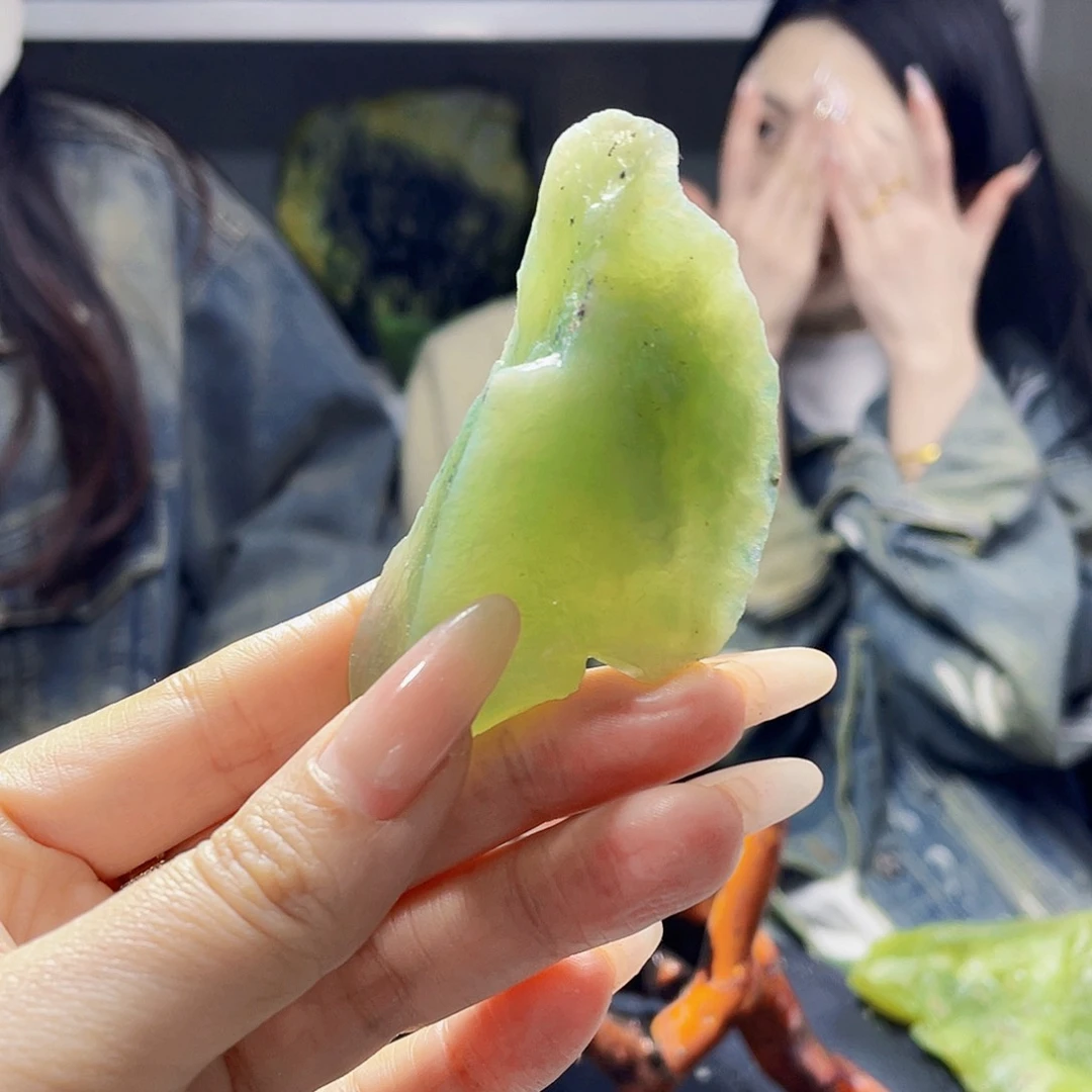 蛇纹石玉未镶嵌岫玉迪**J