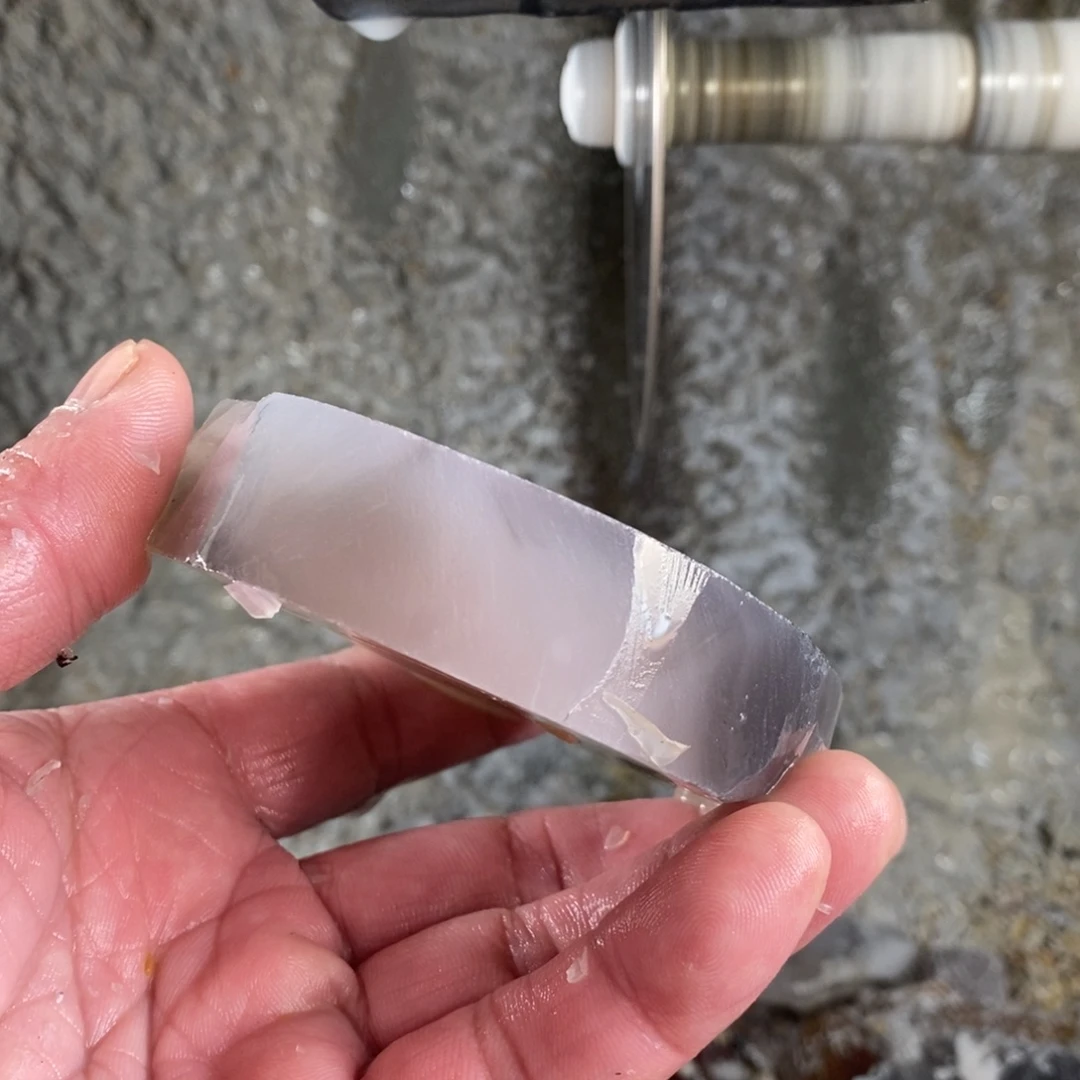 奋***！定制玛瑙一个圆条手镯工费