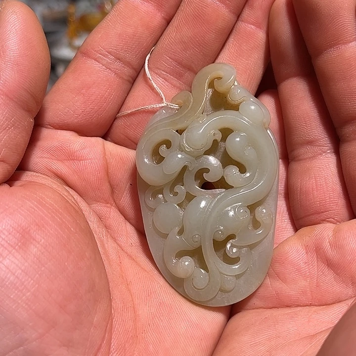 ^***^和田玉未镶嵌颈饰