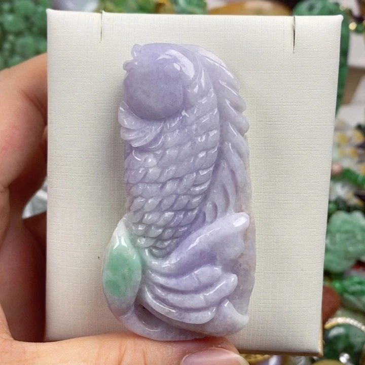 翡翠未镶嵌吊坠(赠链)