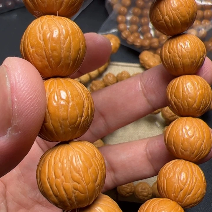 猴头核桃手串就来了