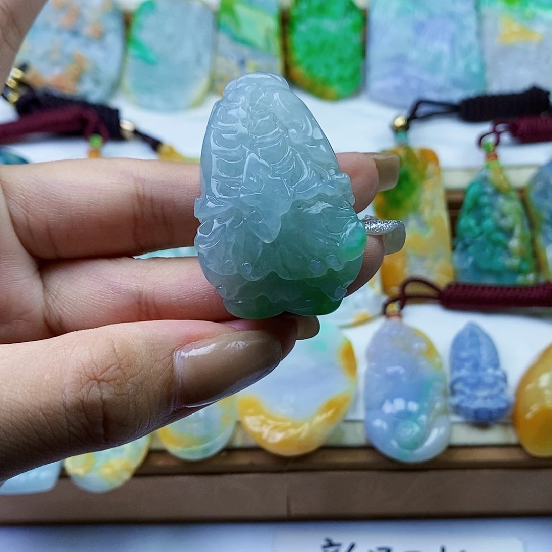颈饰未镶嵌翡翠翡翠
