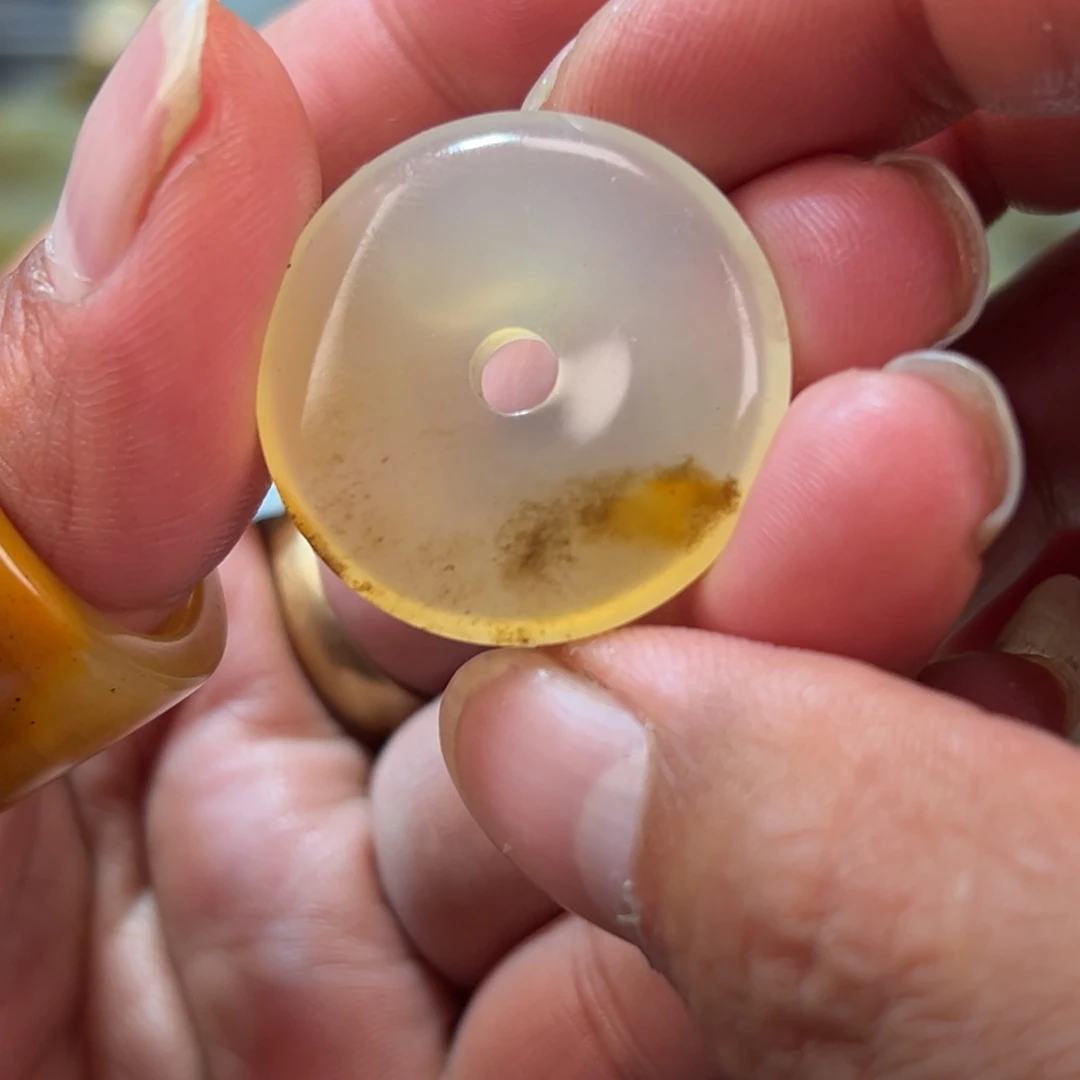 石英质玉（黄龙玉）合金颈饰