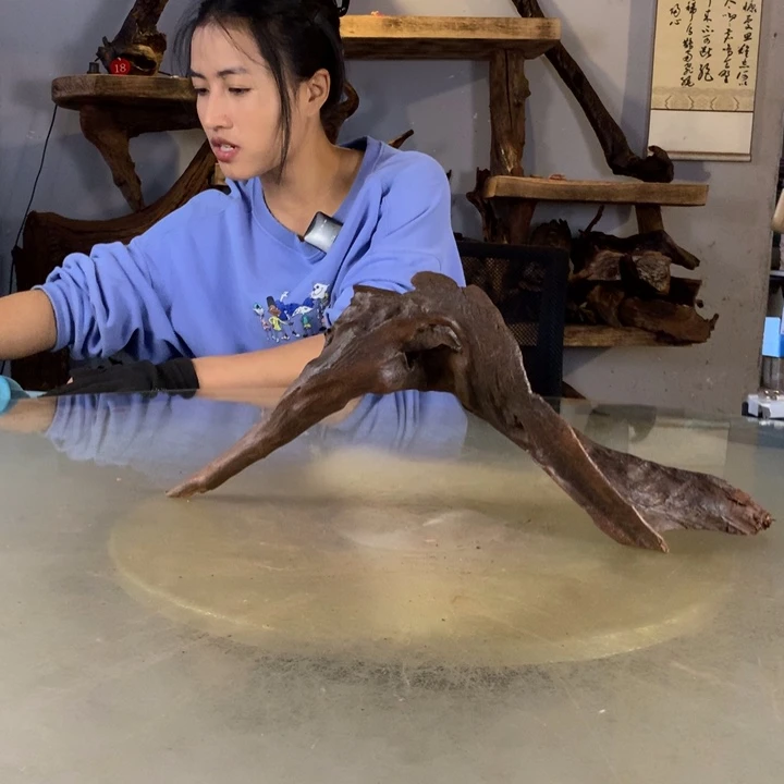 一***梦天然的云南紫柚木会黄水