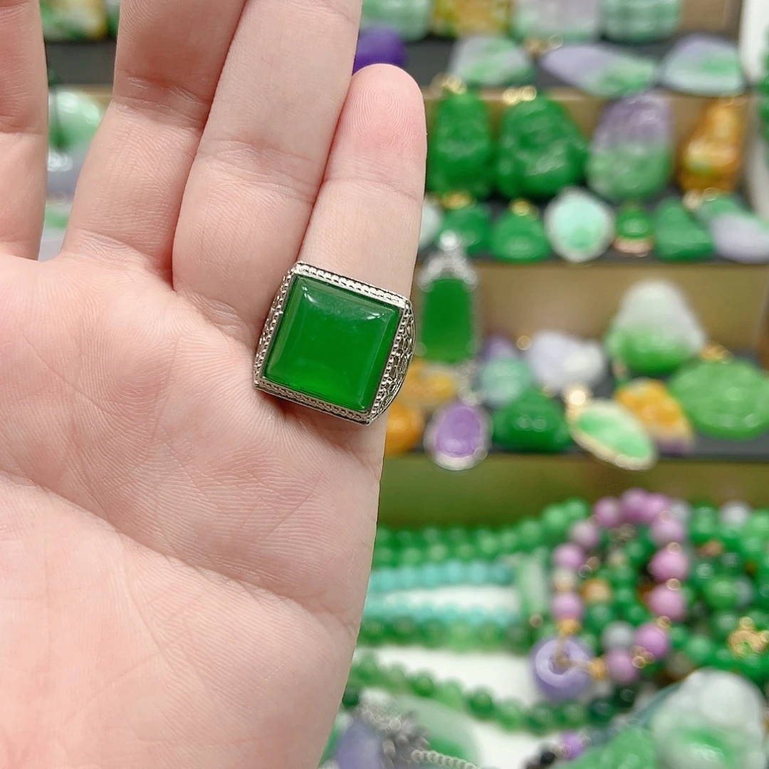 吊坠(赠链)银S925镶嵌翡翠