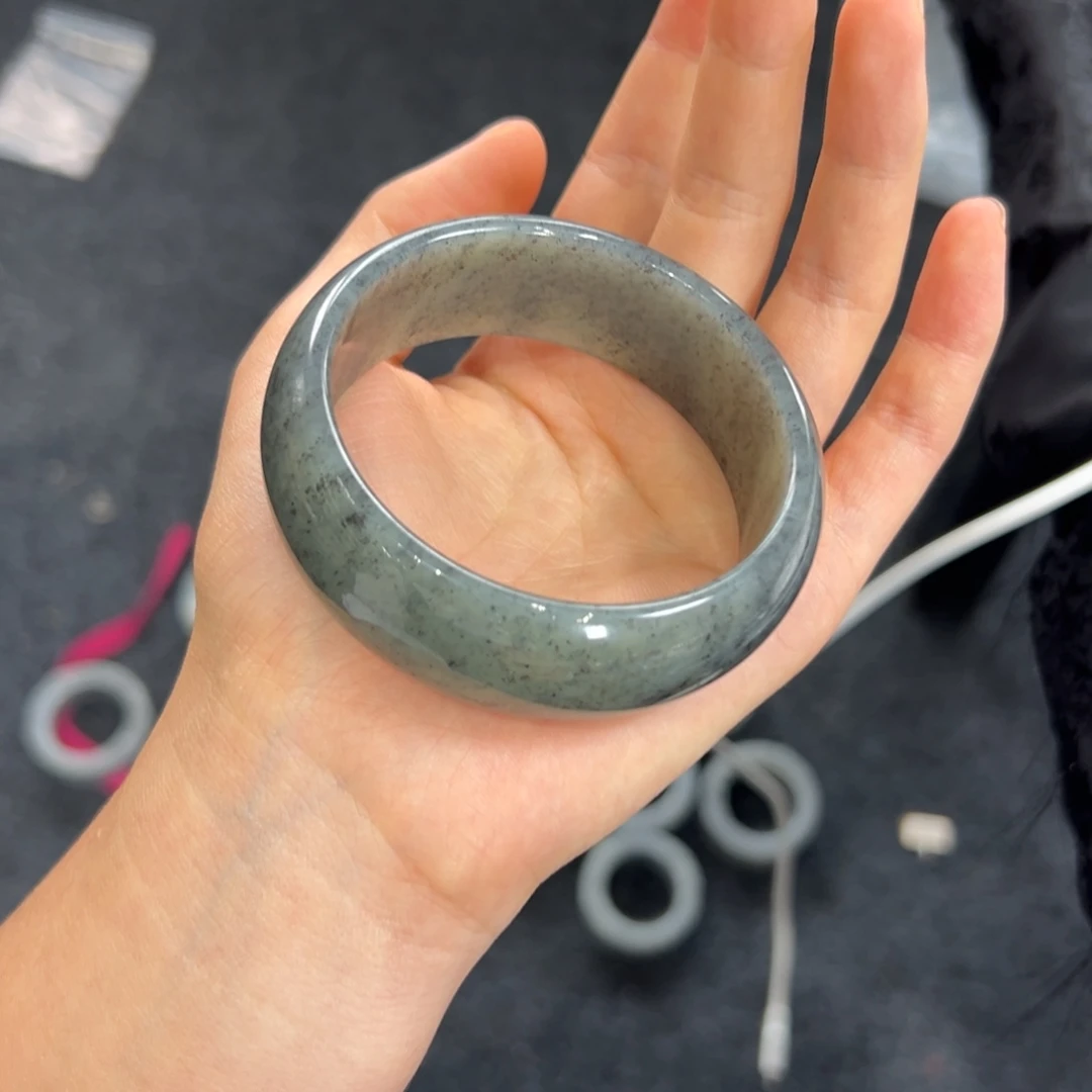 @****未镶嵌手镯和田玉