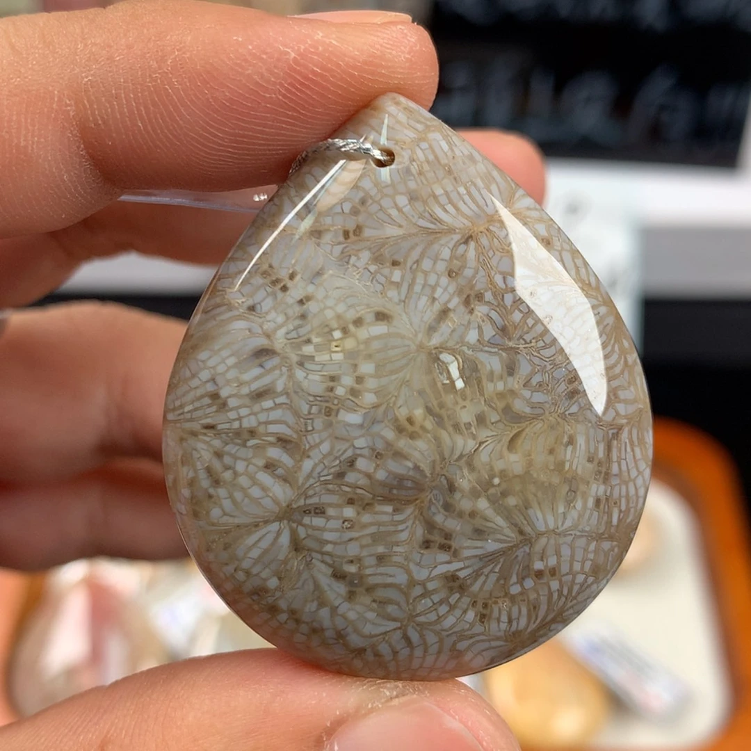 【闪购商品】硅化珊瑚（珊瑚玉）手镯未镶嵌