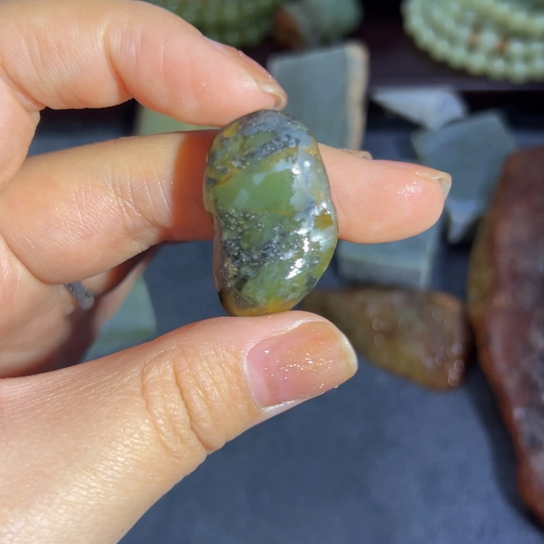 和田玉未镶嵌珠宝奇石