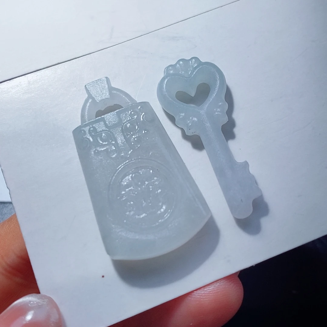 未镶嵌定制翡翠两件一起王炸天生一对