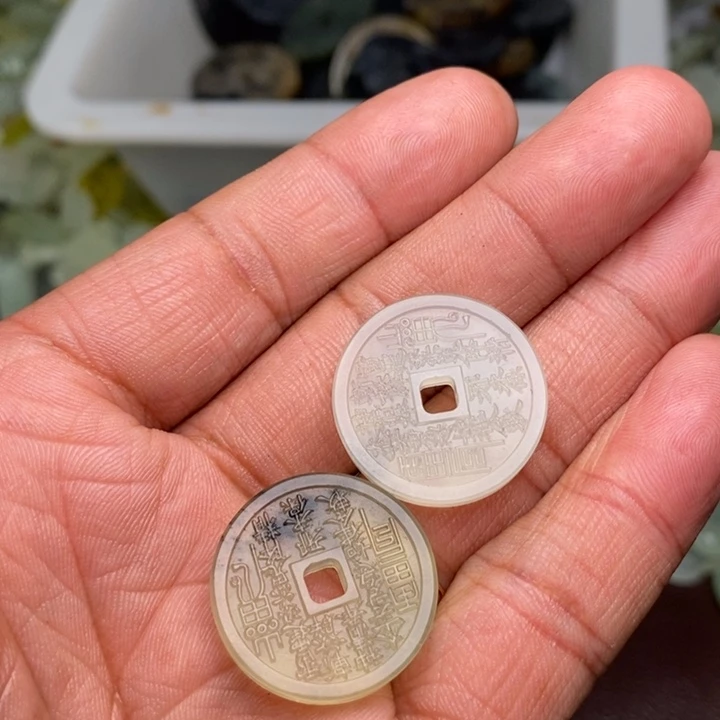 蛇纹石玉颈饰合金225