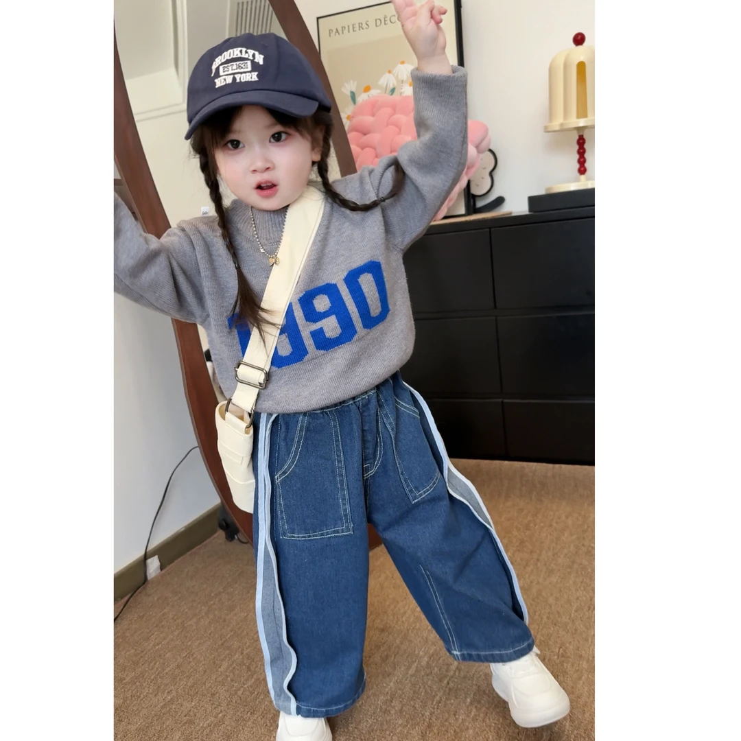 女童洋气百搭侧边条牛仔裤2024秋冬季新款儿童韩系休闲毛衣套装