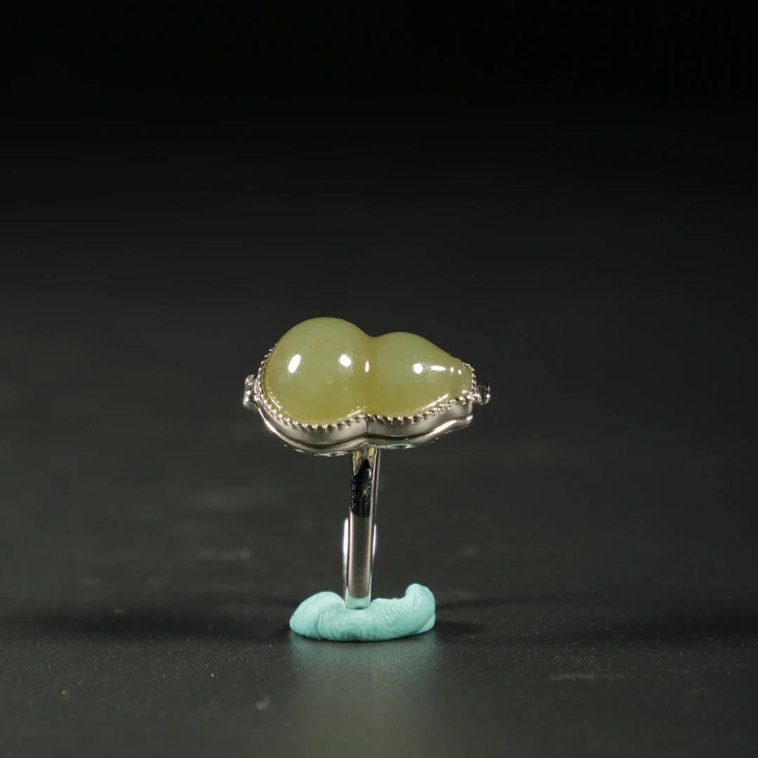 lot8801 和田玉黄口戒指圈口16.5/云南典藏