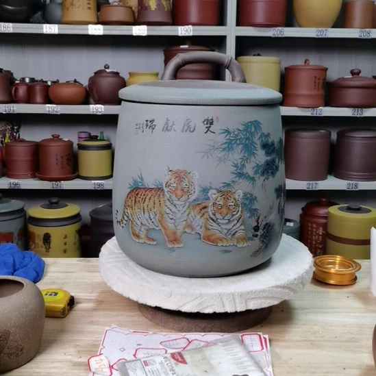 紫砂茶叶罐石瓢双虎献瑞绿13