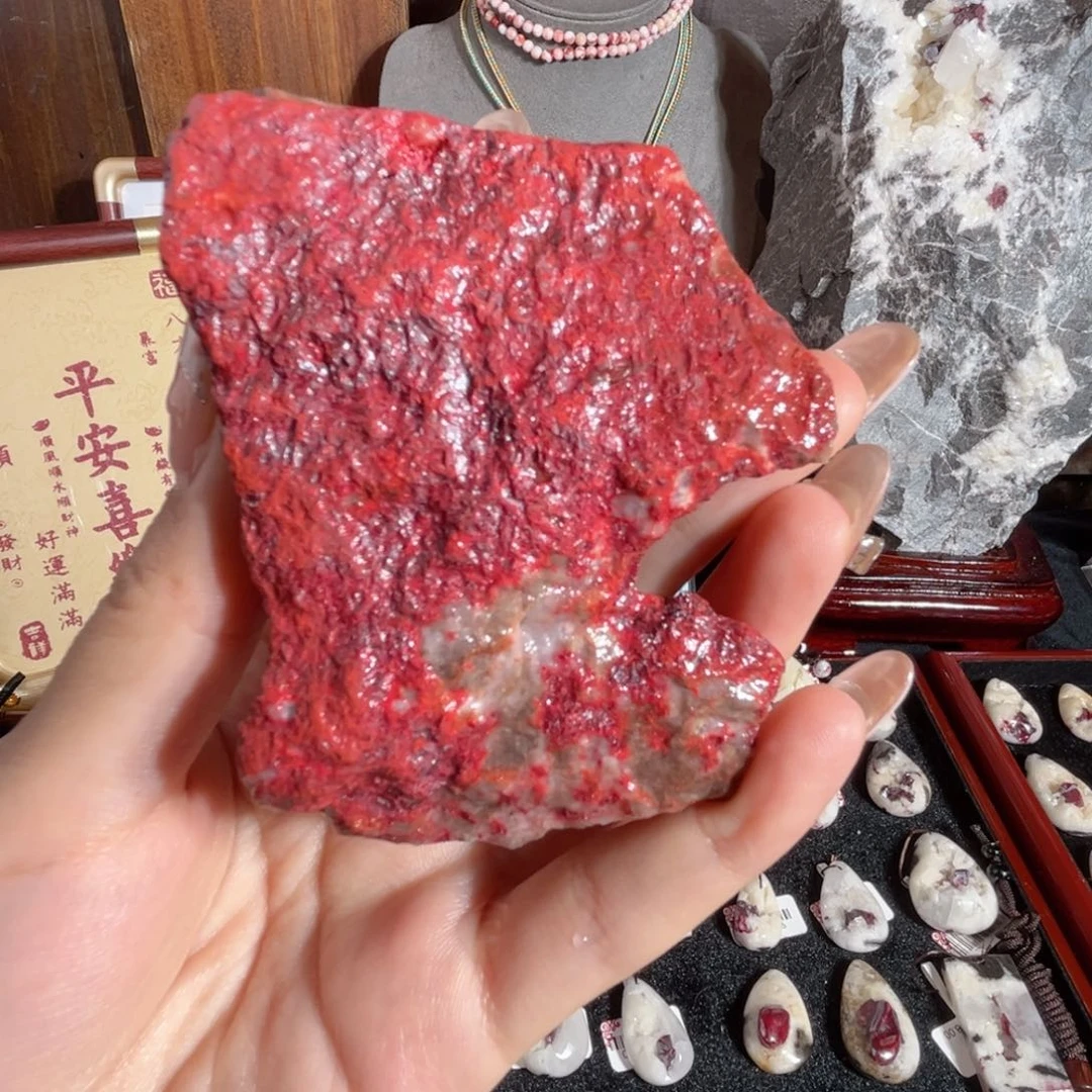 天然辰砂天然朱砂原石矿标