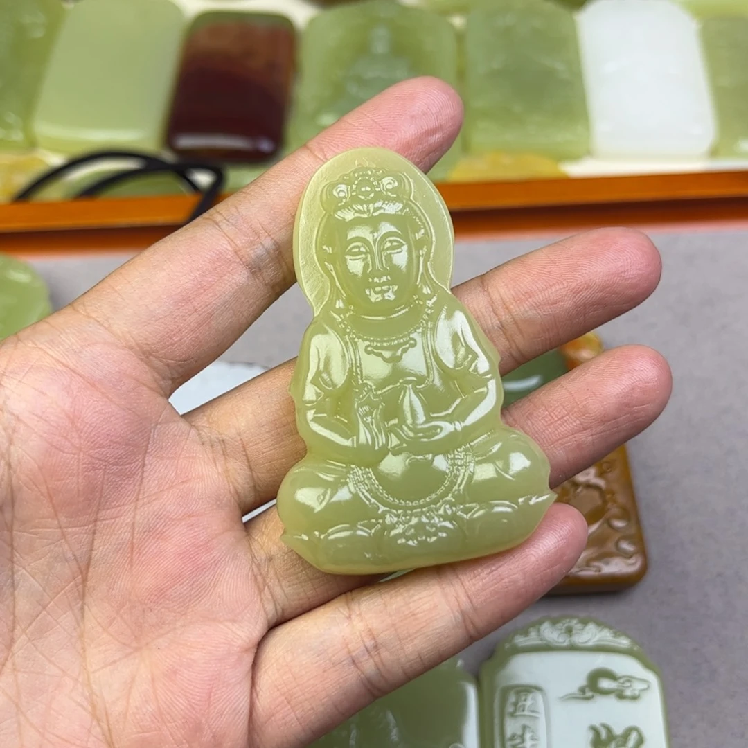 新疆昆仑山料观音